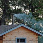 Правила монтажа профнастила на крышу Правила монтажа профнастила на крышу