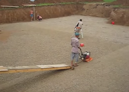 Как правильно сделать опалубку для фундамента