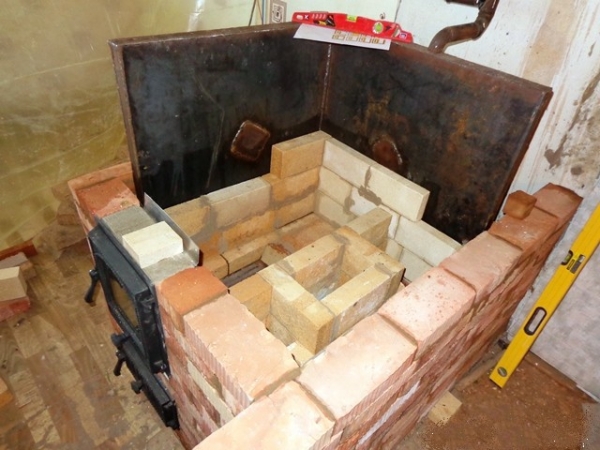 Как сделать печь со встроенным котлом