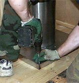 Проход трубы через потолок бани Проход трубы через потолок бани