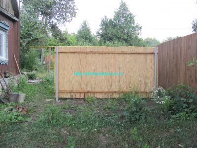  
Декоративный забор из тростника