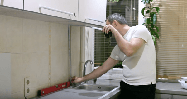 Как крепить кабель-канал