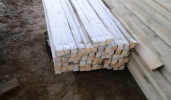 Правила монтажа профнастила на крышу Правила монтажа профнастила на крышу