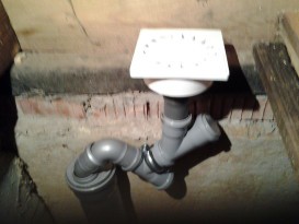 Пол в бане своими руками — пошаговое руководство Пол в бане своими руками — пошаговое руководство