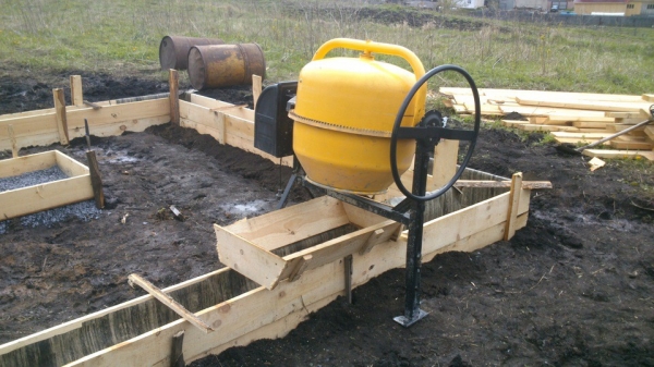 Продолжаем строительство бани весной