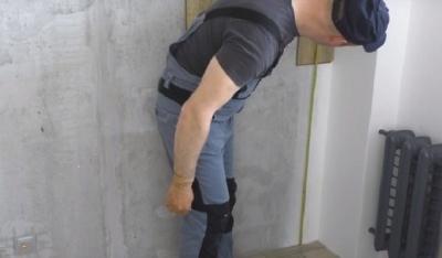 Укладка ламината на стену: особенности отделки, укладка ламината своими руками, пошаговая инструкция Укладка ламината на стену: особенности отделки, укладка ламината своими руками, пошаговая инструкция