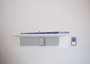 Почему не морозит холодильник — все возможные причины!