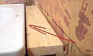 Как заделать стык между ванной и стеной