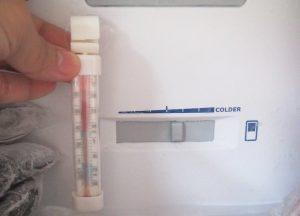 Почему не морозит холодильник — все возможные причины!