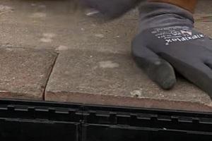 Отвод воды от фундамента дома: делаем отвод воды своими руками с фото инструкциями Отвод воды от фундамента дома: делаем отвод воды своими руками с фото инструкциями