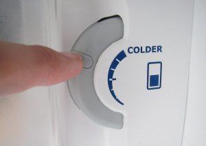 Почему не морозит холодильник — все возможные причины!