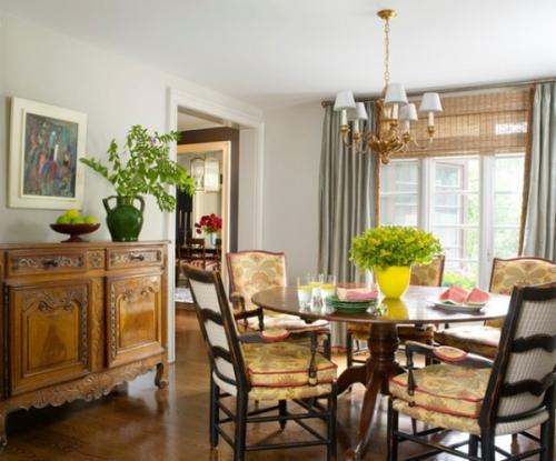 Вазы в интерьере комнаты