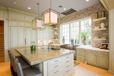 Искусственный декоративный камень в интерьере кухни Искусственный декоративный камень в интерьере кухни