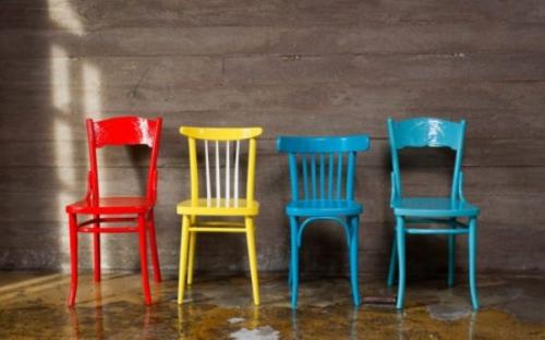 Как придать старому стулу нового вида