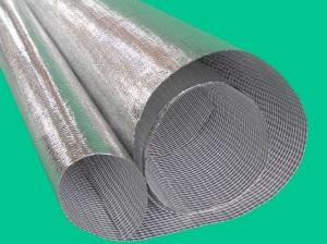 Фольга для бани какую лучше выбрать: критерии для выбора, как правильно обшить баню фольгой Фольга для бани какую лучше выбрать: критерии для выбора, как правильно обшить баню фольгой