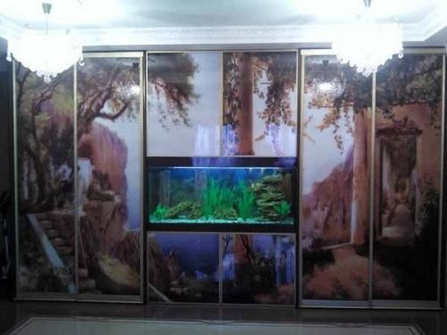 Аквариум в интерьере гостиной