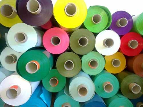 Как выбрать натяжной потолок