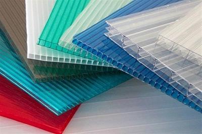 Какой поликарбонат выбрать для навеса: выбираем по параметрам тип поликарбоната для навеса