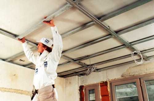 Как демонтировать гипсокартонный потолок