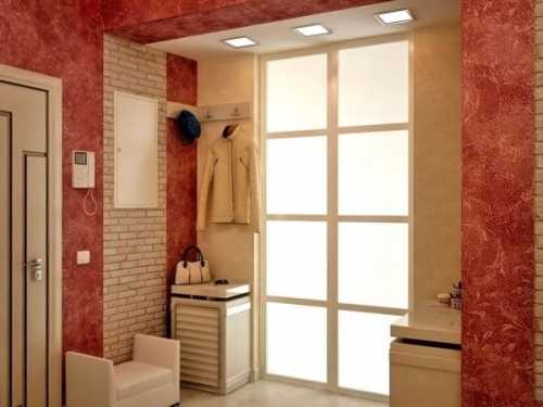 Отделка стен прихожей