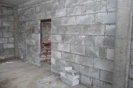 Проекты одноэтажных домов из пеноблоков: особенности очень легких стен Проекты одноэтажных домов из пеноблоков: особенности очень легких стен