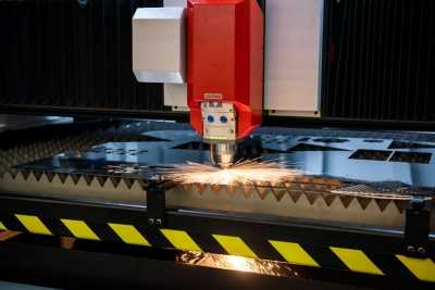 Лазерная резка металла: особенности, преимущества, принципы работы